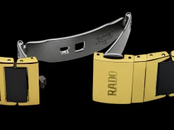 Integral Diamonds*Rado