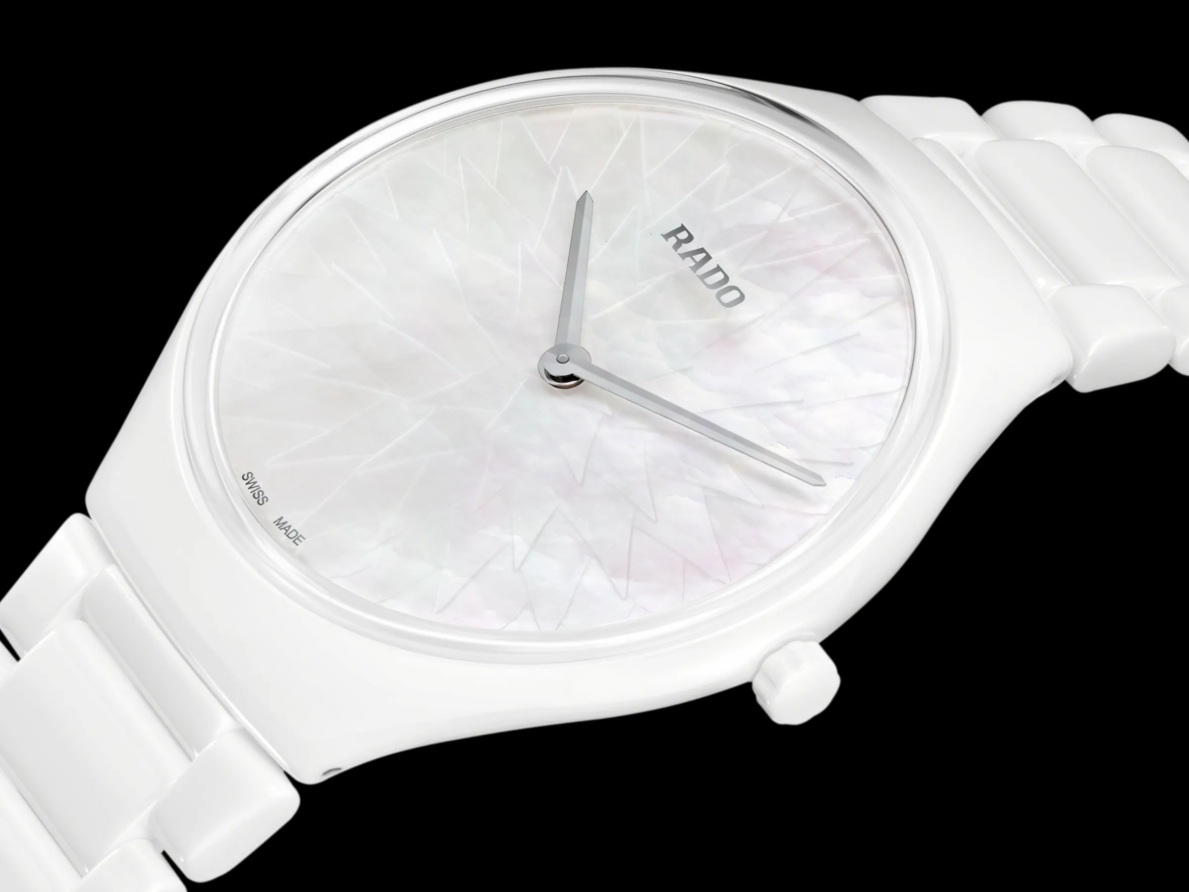 True Round Thinline X Great Gardens of the World*Rado Sale